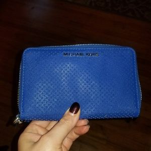 Michael Kors zip wallet